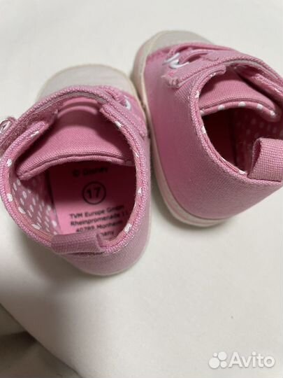 Кроссовки для новорожденных