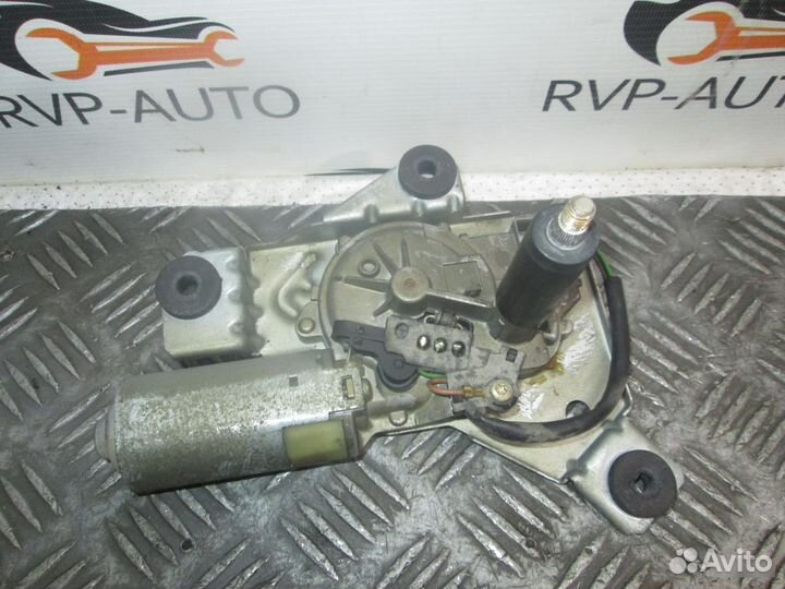 Моторчик стеклоочистителя зад. Mitsubishi Carisma