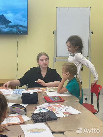 Педагог по рисованию