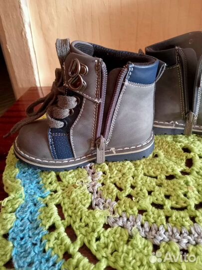 Ботинки детские новые