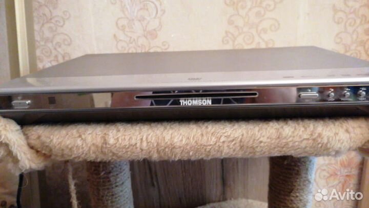DVD плеер Thompson DTH 233R