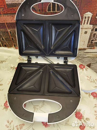 Сэндвичница Scarlett