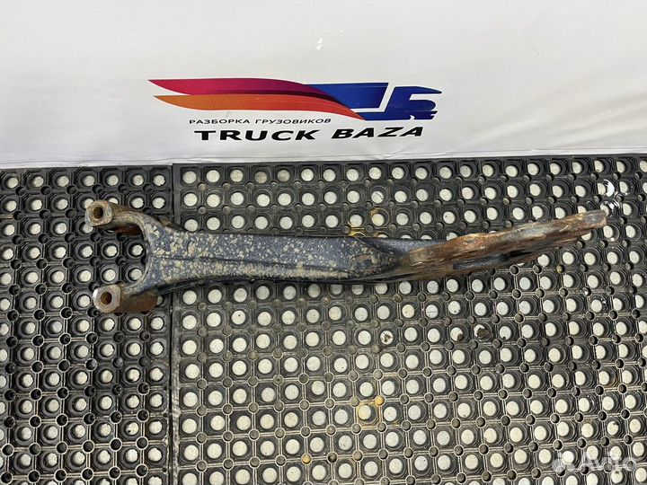 Кронштейн реактивной тяги