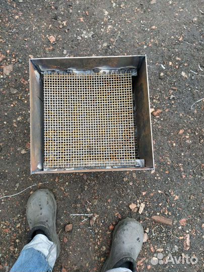 Миникоптильня для горячего копчения