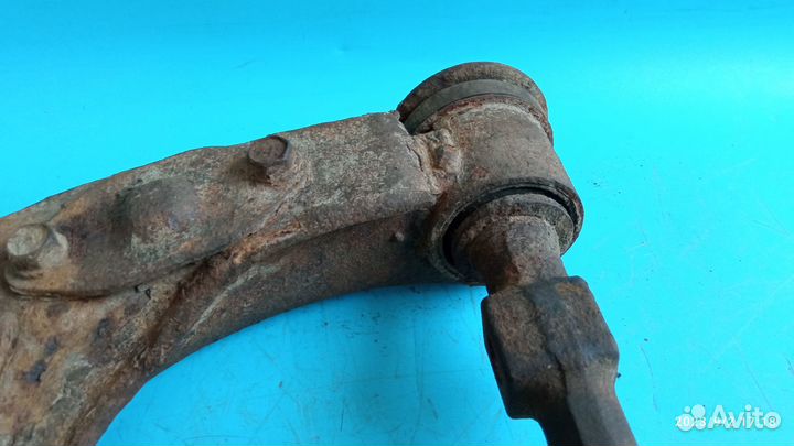 Рычаг передний верхний левый для Mitsubishi L200