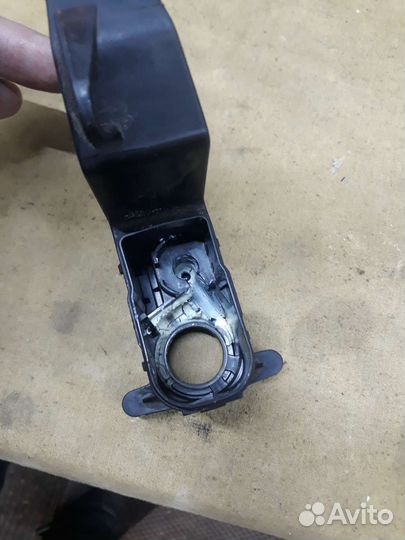 Мазда 3 корпус моторчика зеркала 13-19