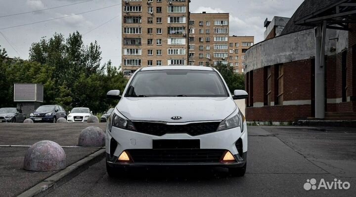 Аренда авто с выкупом под такси Kia Rio Киа Рио