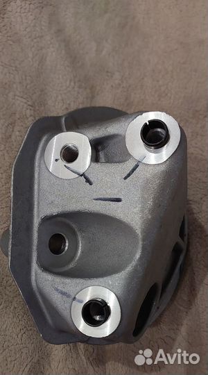 Крепление опоры двигателя