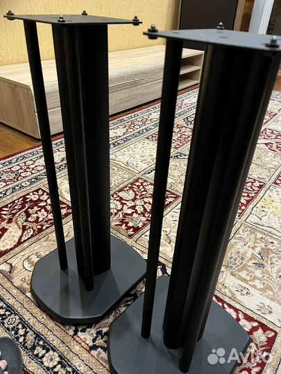 Стойки для акустики фирменные