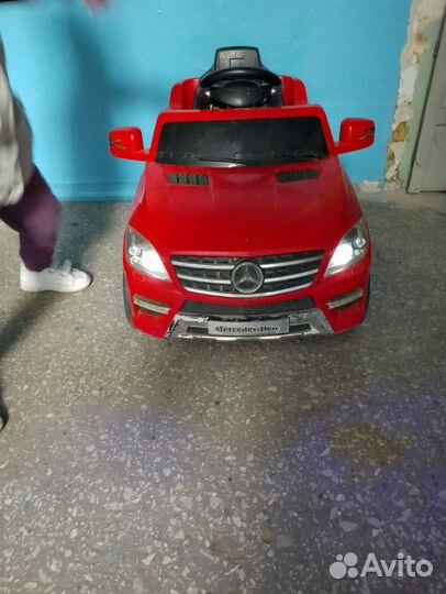Детский электромобиль бу