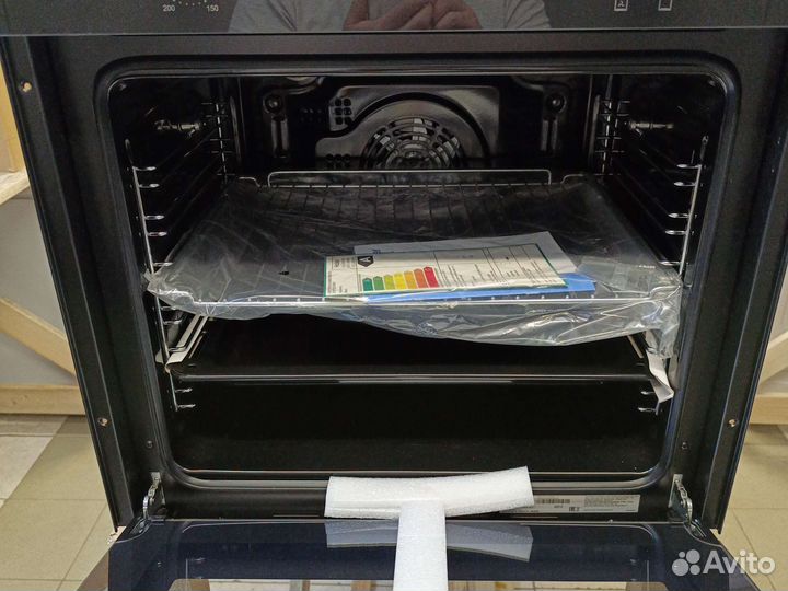 Новый духовой шкаф Haier HOX-L06NGB