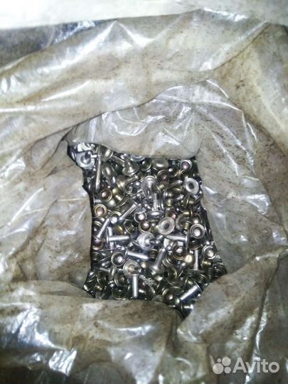 Ретро кнопки заклепки