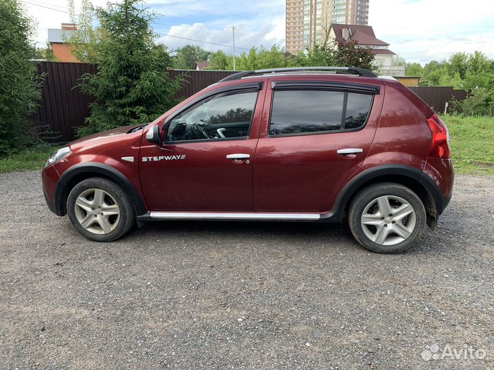Renault Sandero Stepway 1.6 МТ, 2011, 181 500 км