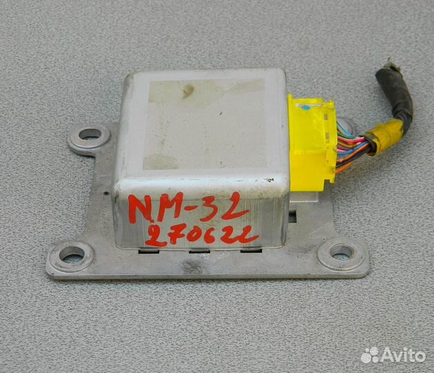 Блок управления SRS AirBag Maxima A32