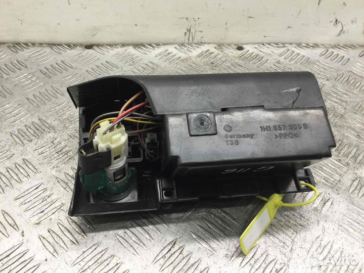 Пепельница Volkswagen Golf 1y