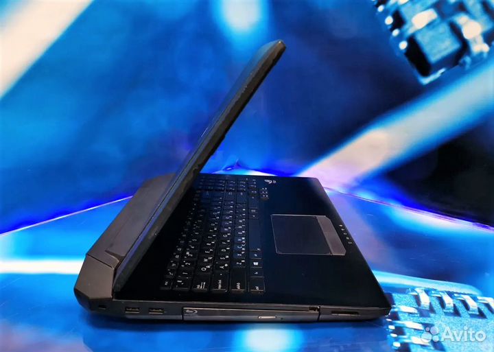 Игровой Asus ROG 17.3