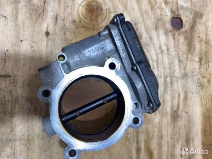 Дроссельная заслонка Volvo S80 AS90 B6304T4