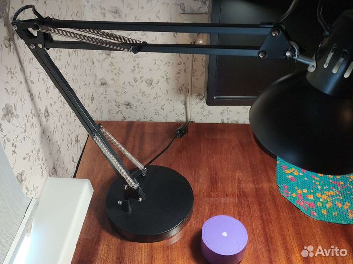 Лампа настольная