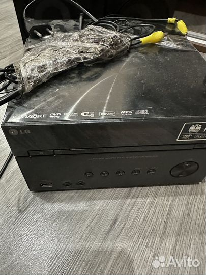 Видеомагнитофон на запчасти