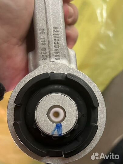 Рычаг верхний правый mercedes S-class w222