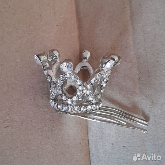 Корона на гребне