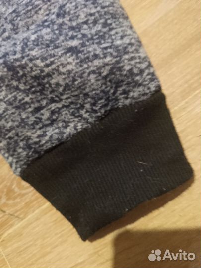 Толстовка демисизоная, с капюшоном, легкая, теплая