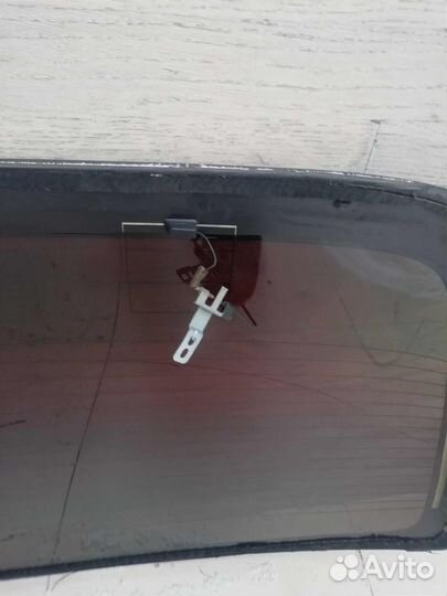 Стекло заднее Mazda Millenia рест седан