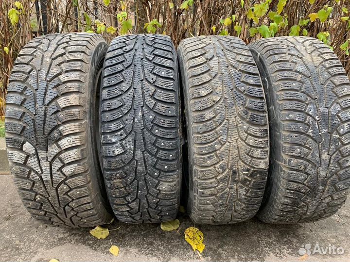 Колеса в сборе. Шины с шип 215/65 R16 Литые диски