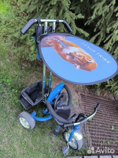 Трехколесный велосипед с родительской ручкой