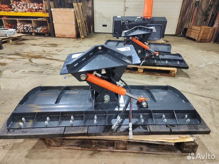Отвал 1600 мм мех для Bucher CityCat 2020