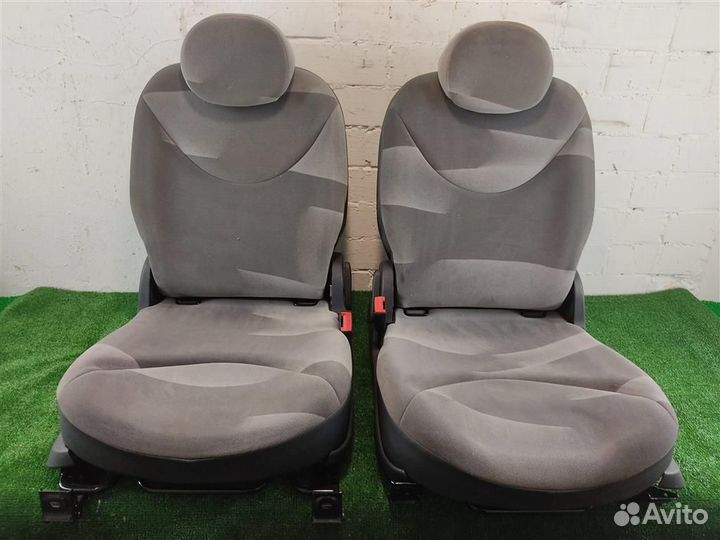 Сиденья задние комплект Citroen C2 2007