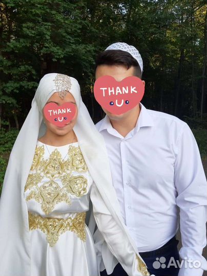 Платье на никах