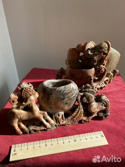 Китай резьба из камня карандашница символ года