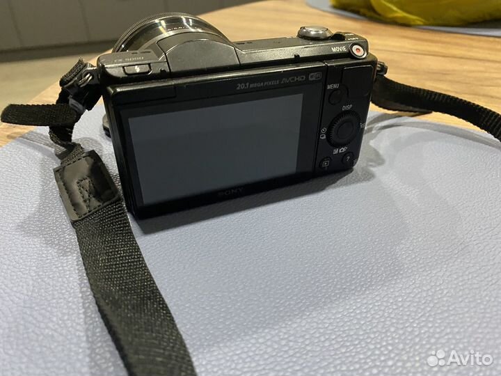 Sony Alpha A5000 беззеркальный фотоаппарат