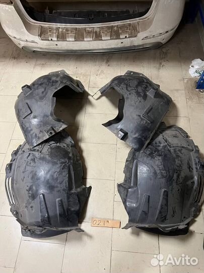 Подкрылок передний gle w166