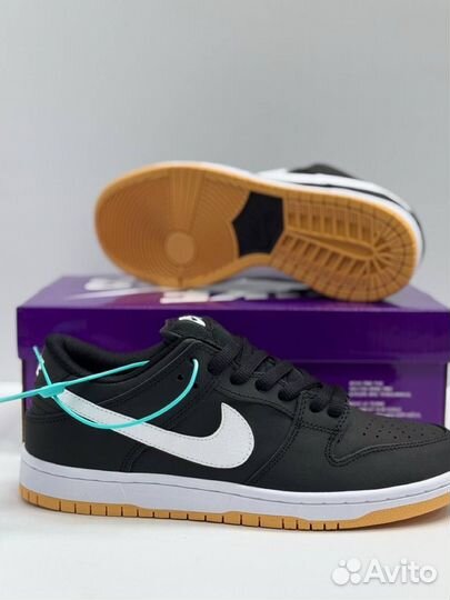Кроссовки Nike sb dunk low pro black gum
