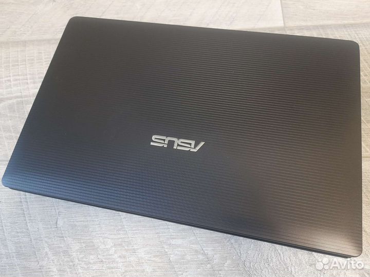 Ноутбук Asus x53u