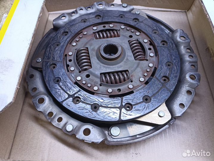 Сцепление largus