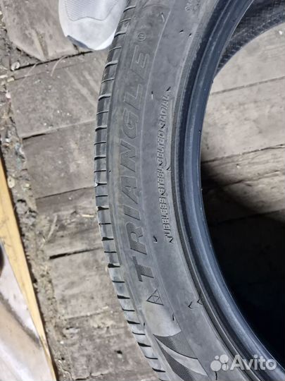 Triangle TH201 Sportex 235/45 R19