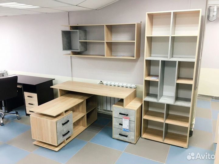 Компьютерный стол