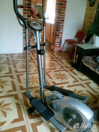 Продается эллипсоидный тренажер