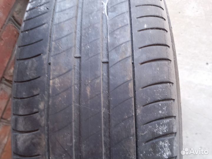 Michelin Agility 215/55 R16C 98