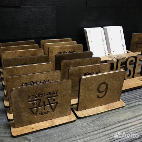 Изготовление табличек шильдиков пвх. Дерево Металл