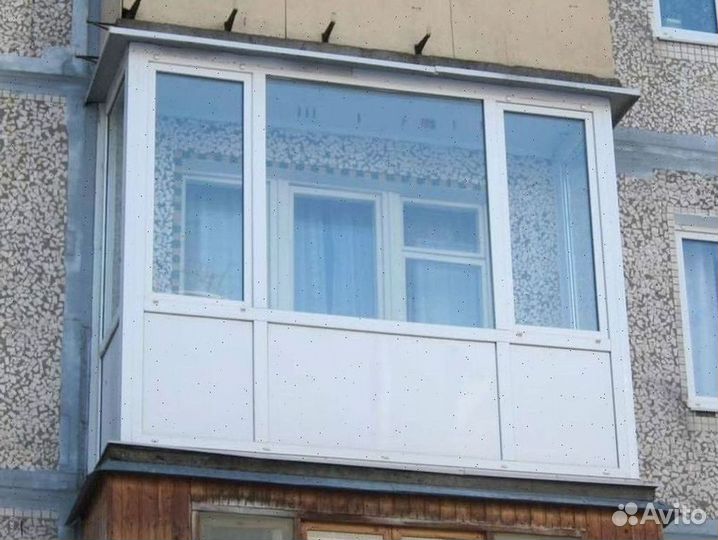 Балконы пластиковые с панорамным остеклением