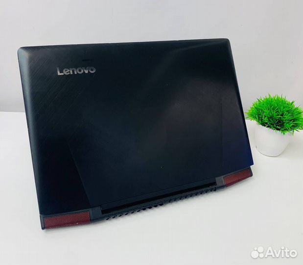 Игровой ноутбук Lenovo