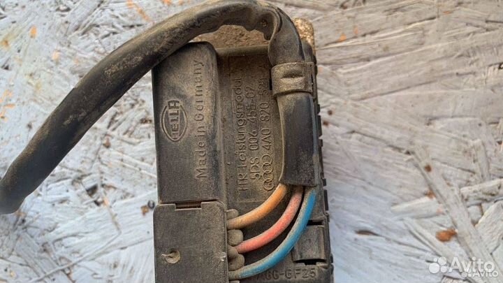 Сопротивление печки Audi A8 D2/4D 1998