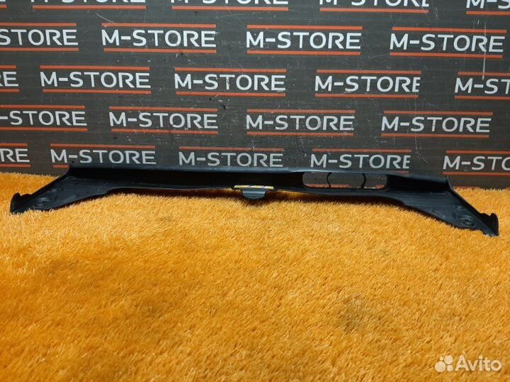 Воздухозаборник Mercedes-Benz C-Class W205 274.920