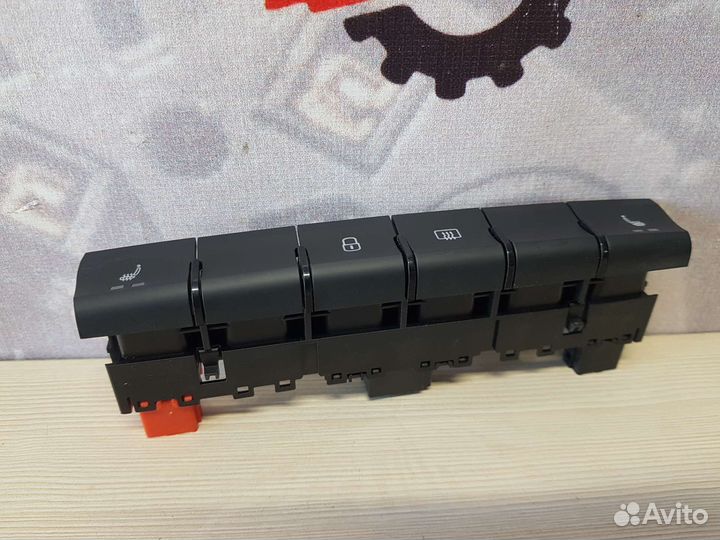 Блок кнопок Volkswagen Polo 6 Liftback 2021