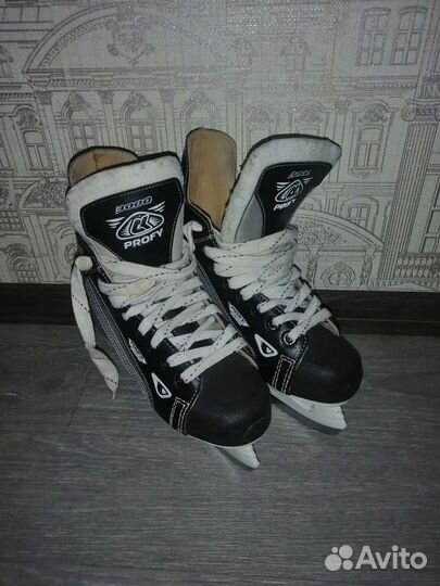 Коньки хоккейные детские