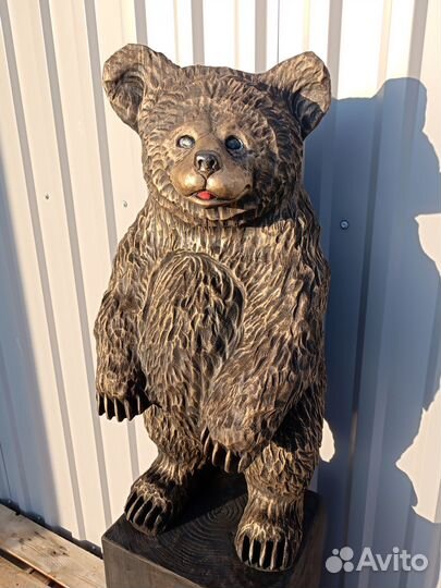 Медведь резной скульптура